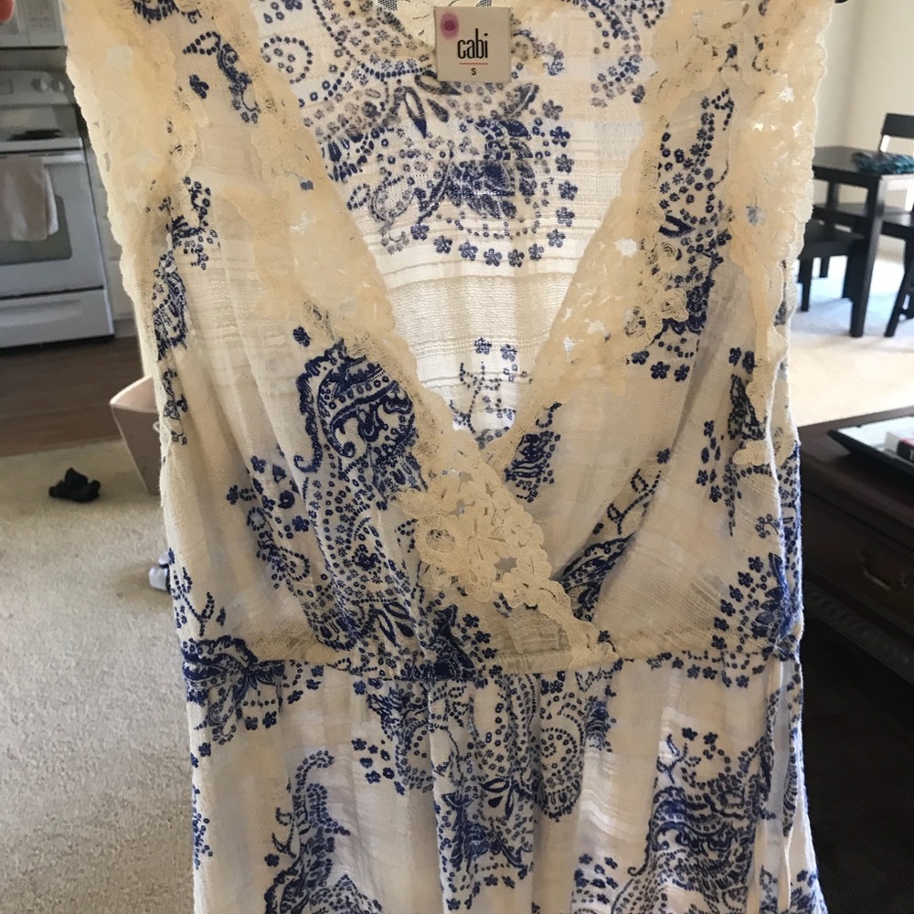 Cabi size small blouse